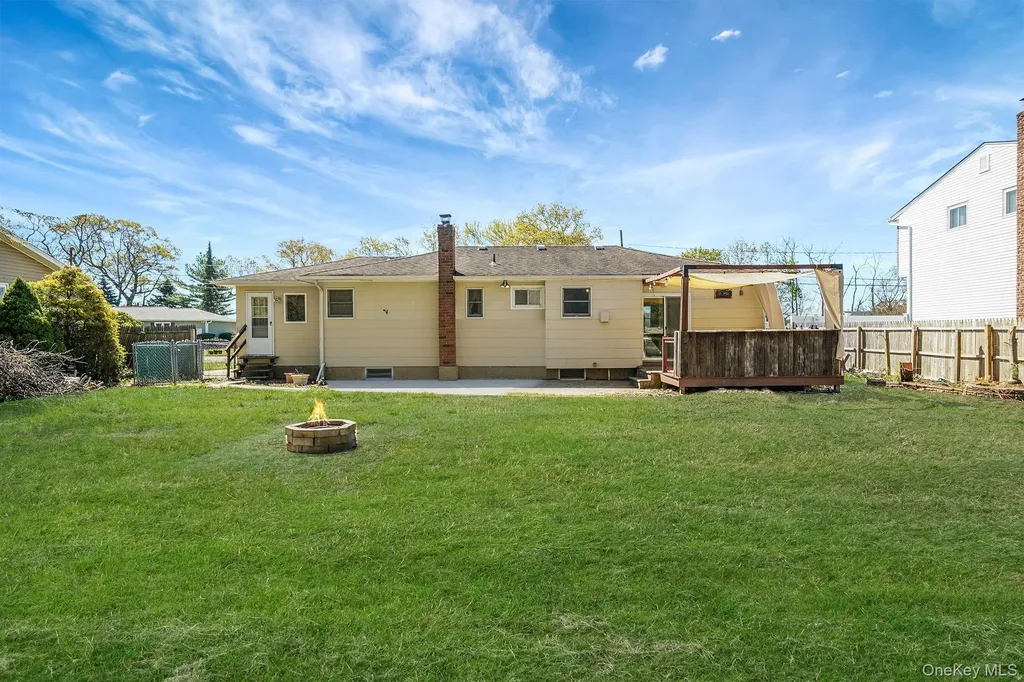 237 Adams Street Deer Park NY 11729