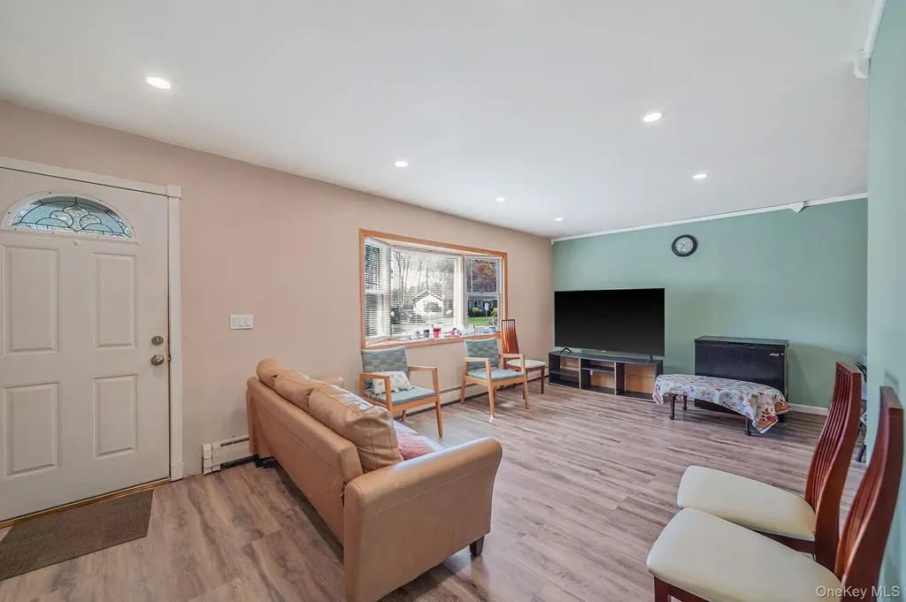 237 Adams Street Deer Park NY 11729