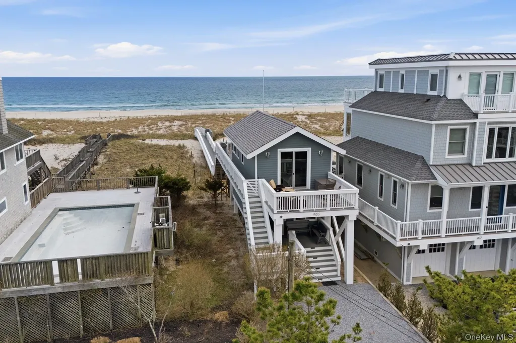 905 Dune Road Westhampton Dunes NY 11978