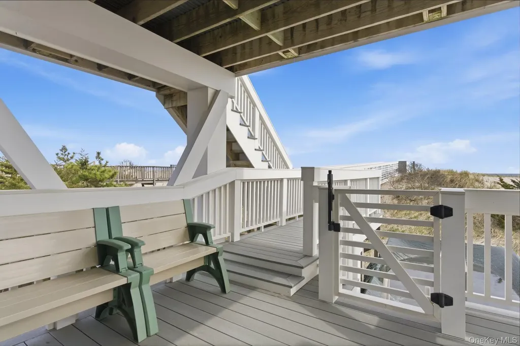 905 Dune Road Westhampton Dunes NY 11978