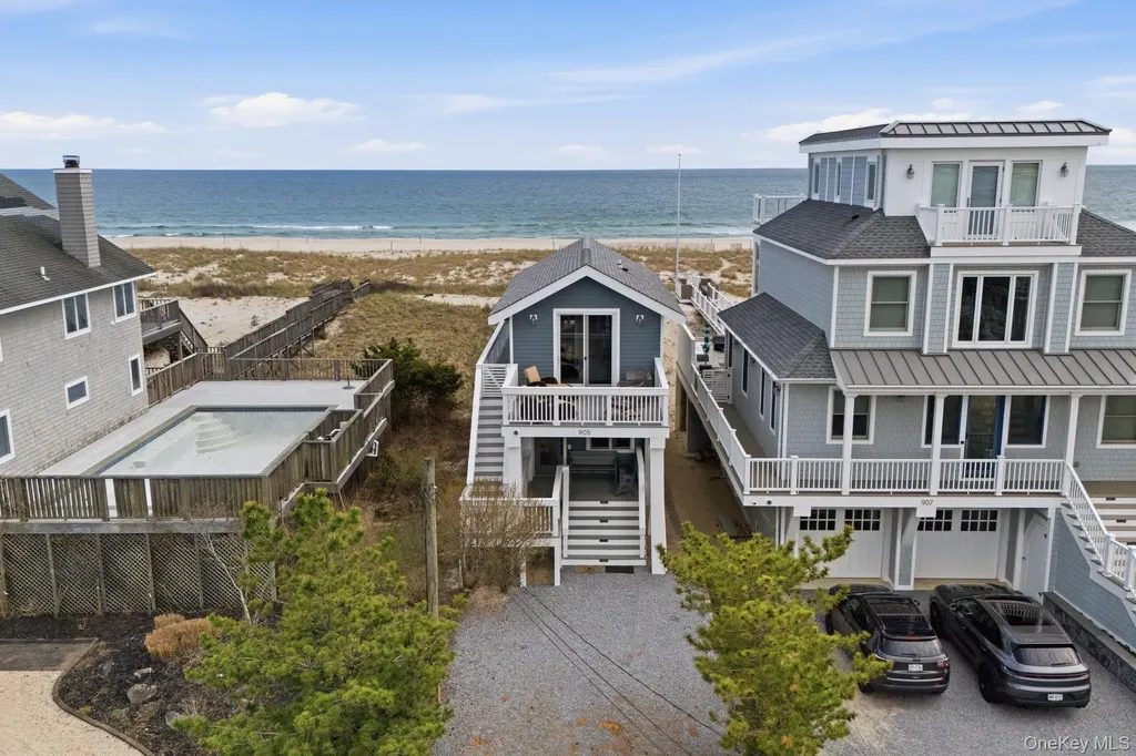 905 Dune Road Westhampton Dunes NY 11978