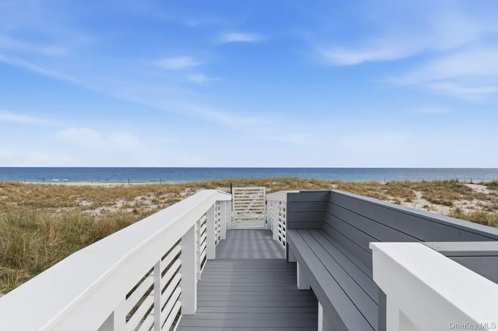905 Dune Road Westhampton Dunes NY 11978