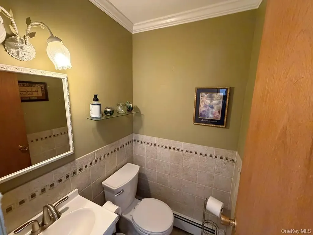 20 Harby Drive Huntington NY 11743