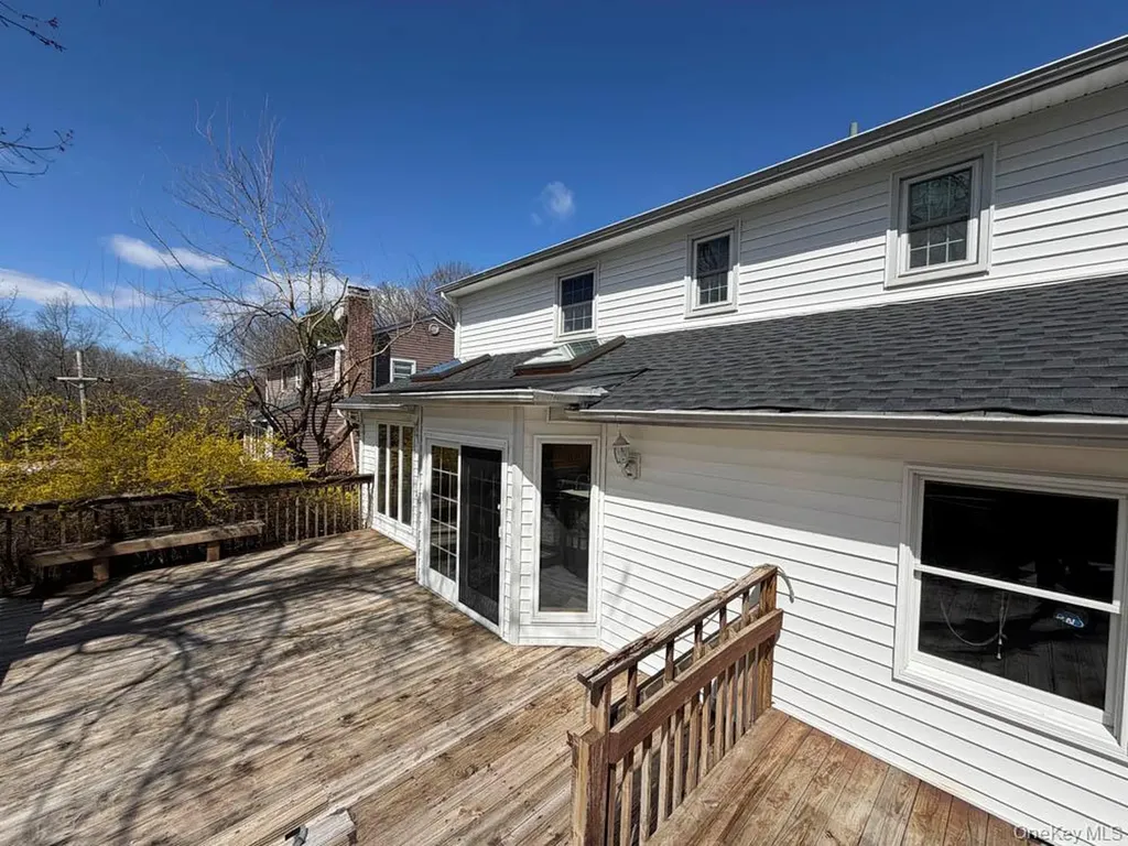 20 Harby Drive Huntington NY 11743