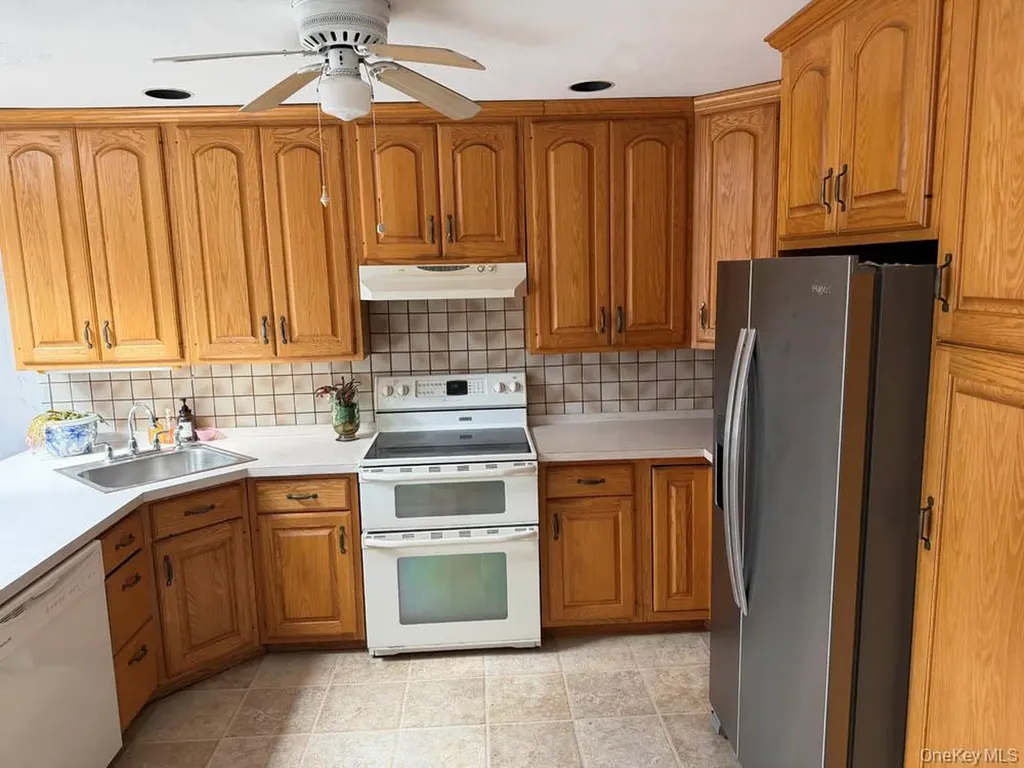 20 Harby Drive Huntington NY 11743