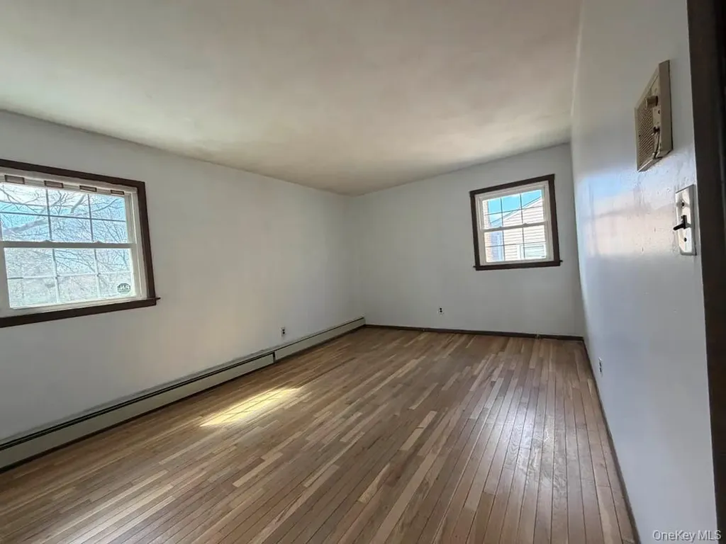 20 Harby Drive Huntington NY 11743