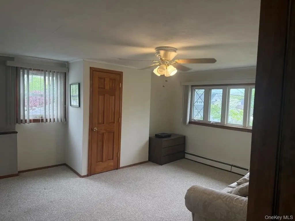175 Wickfield Lane North Babylon NY 11703