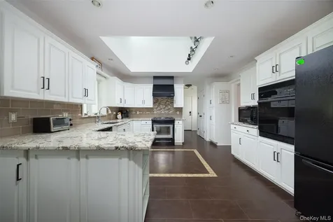 921 W Dover Road Pawling NY 12564