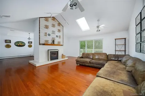 921 W Dover Road Pawling NY 12564