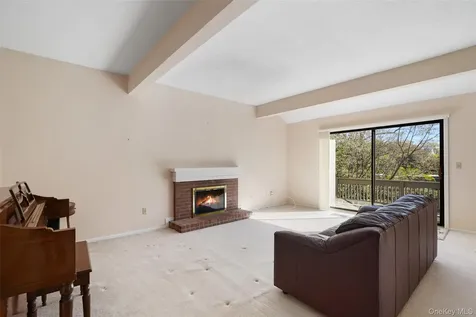 220 Heritage Hills Somers NY 10589