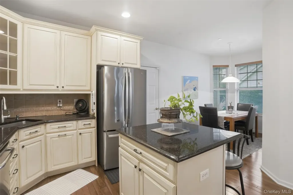 136 Hudson Pointe Drive Poughkeepsie NY 12601