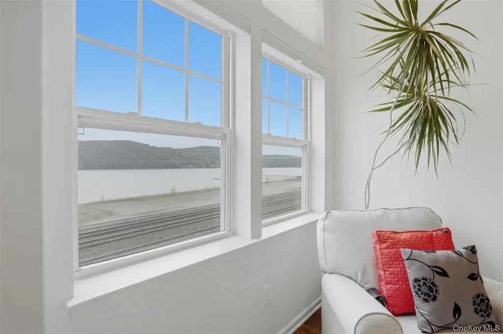 136 Hudson Pointe Drive Poughkeepsie NY 12601