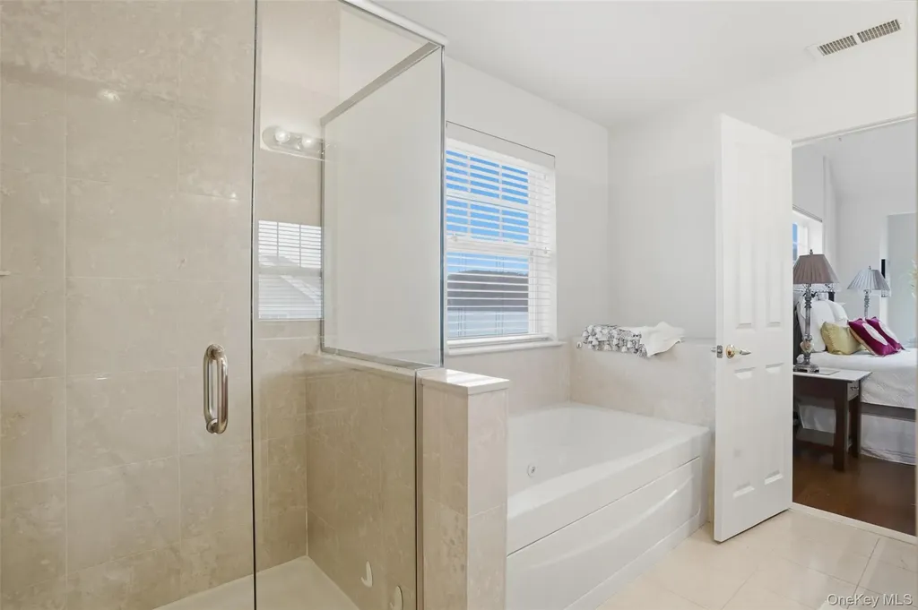 136 Hudson Pointe Drive Poughkeepsie NY 12601