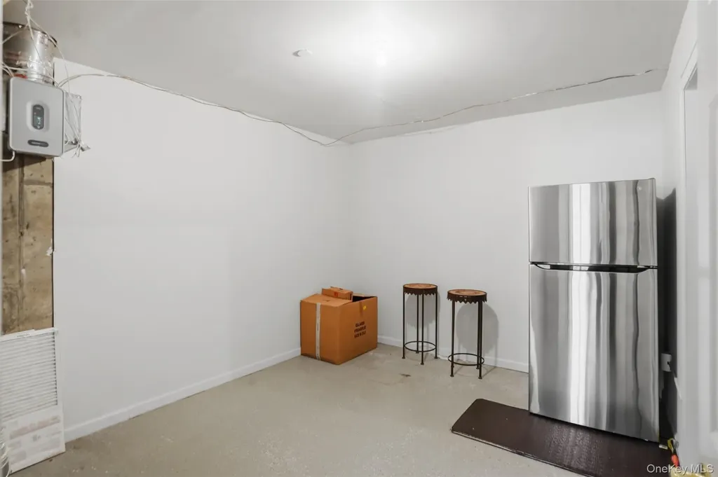 136 Hudson Pointe Drive Poughkeepsie NY 12601