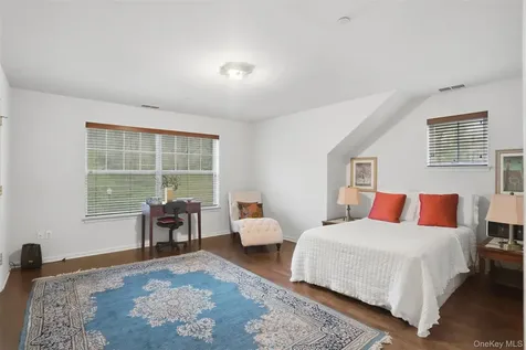 136 Hudson Pointe Drive Poughkeepsie NY 12601