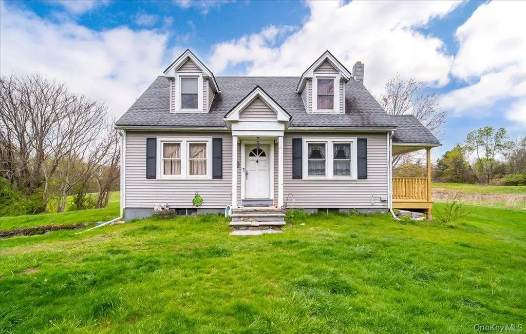144 Cream Street Poughkeepsie NY 12601