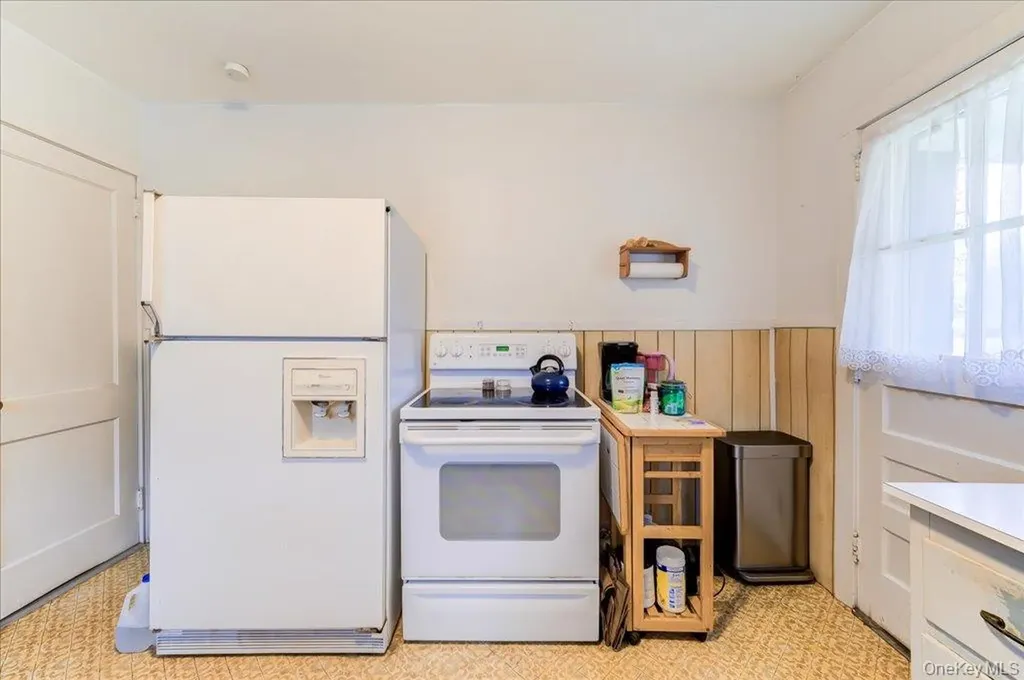 144 Cream Street Poughkeepsie NY 12601