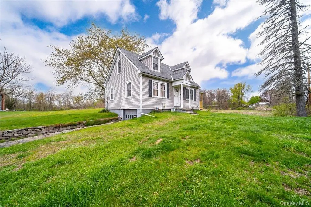 144 Cream Street Poughkeepsie NY 12601