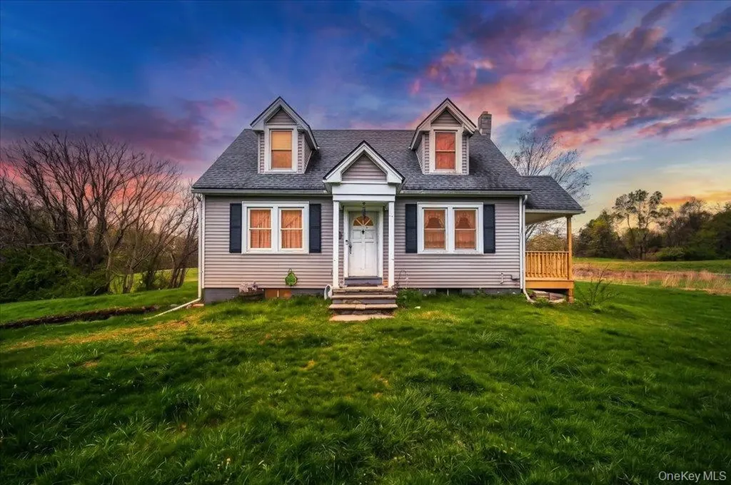 144 Cream Street Poughkeepsie NY 12601