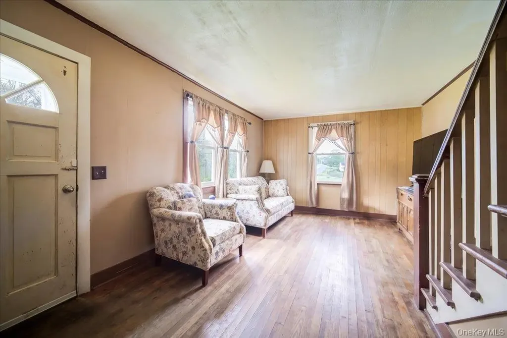 144 Cream Street Poughkeepsie NY 12601