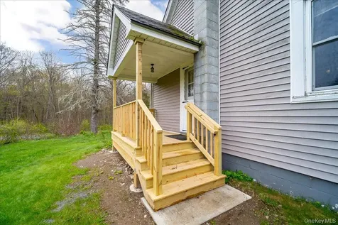 144 Cream Street Poughkeepsie NY 12601