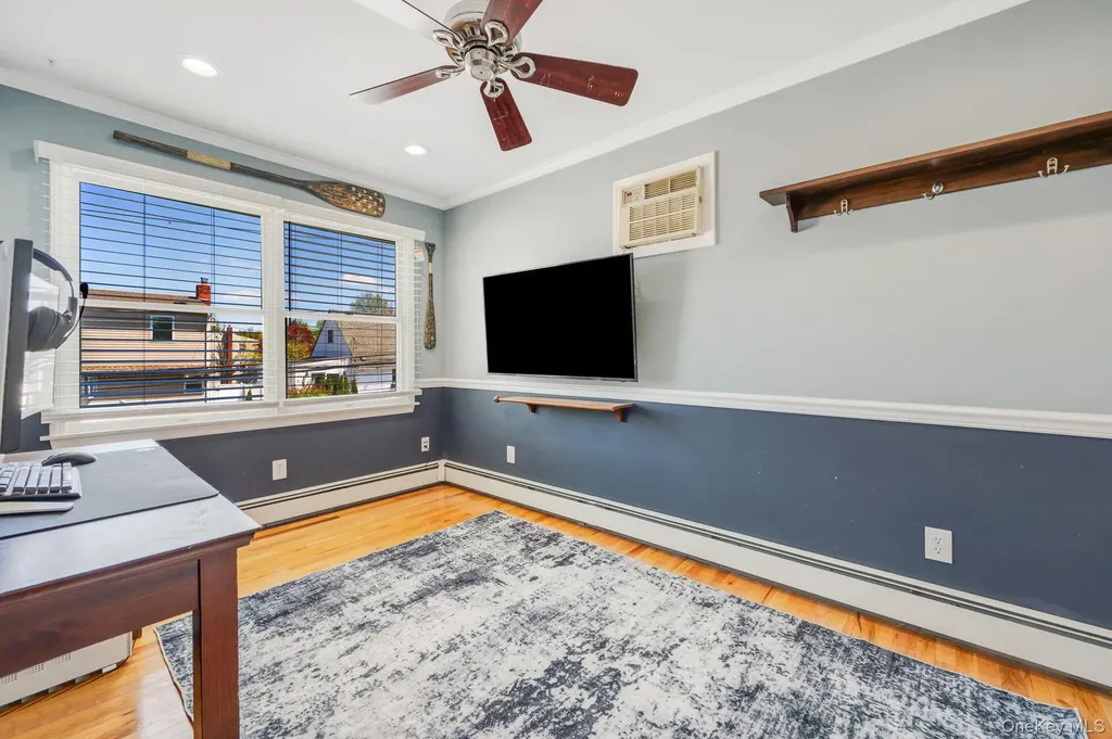 71 Hill Lane Levittown NY 11756