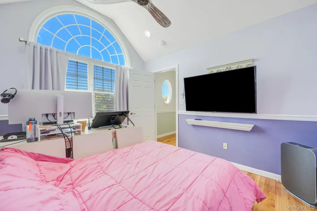 71 Hill Lane Levittown NY 11756