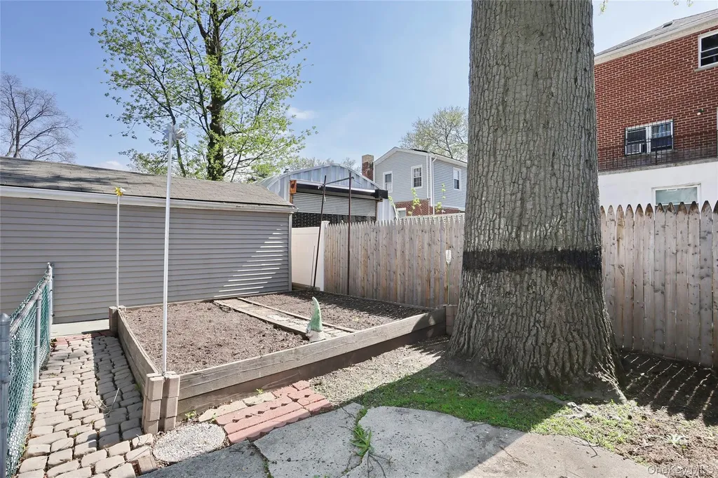 721 Vincent Avenue Bronx NY 10465