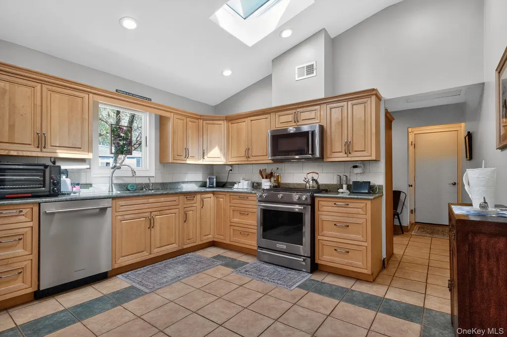14 Sunderland Place Suffern NY 10901