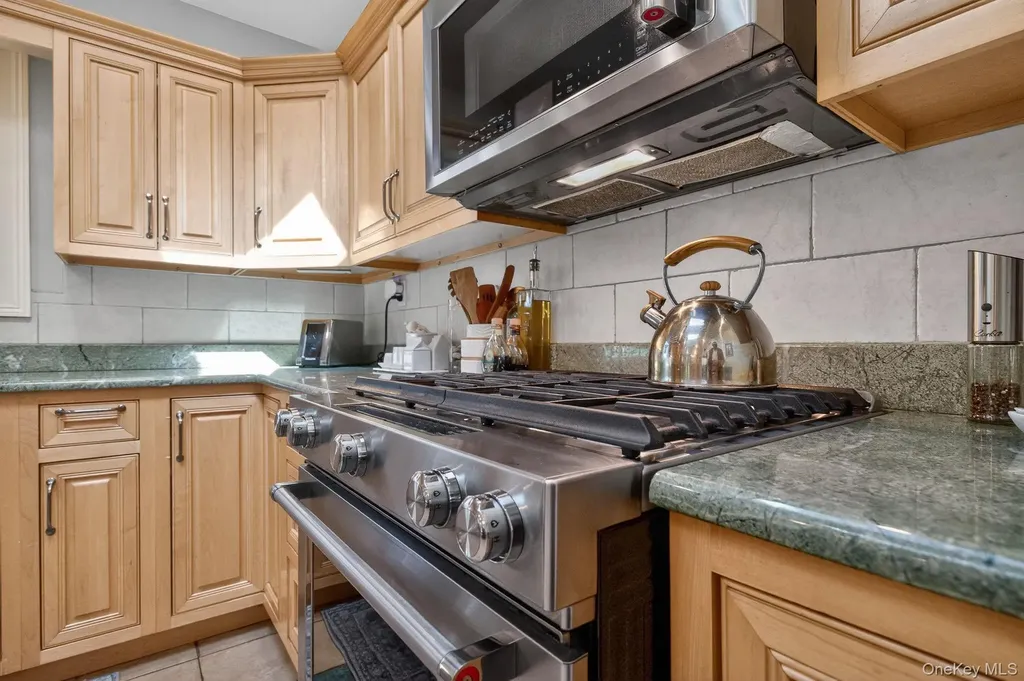 14 Sunderland Place Suffern NY 10901