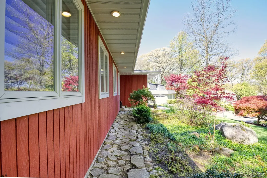 14 Sunderland Place Suffern NY 10901
