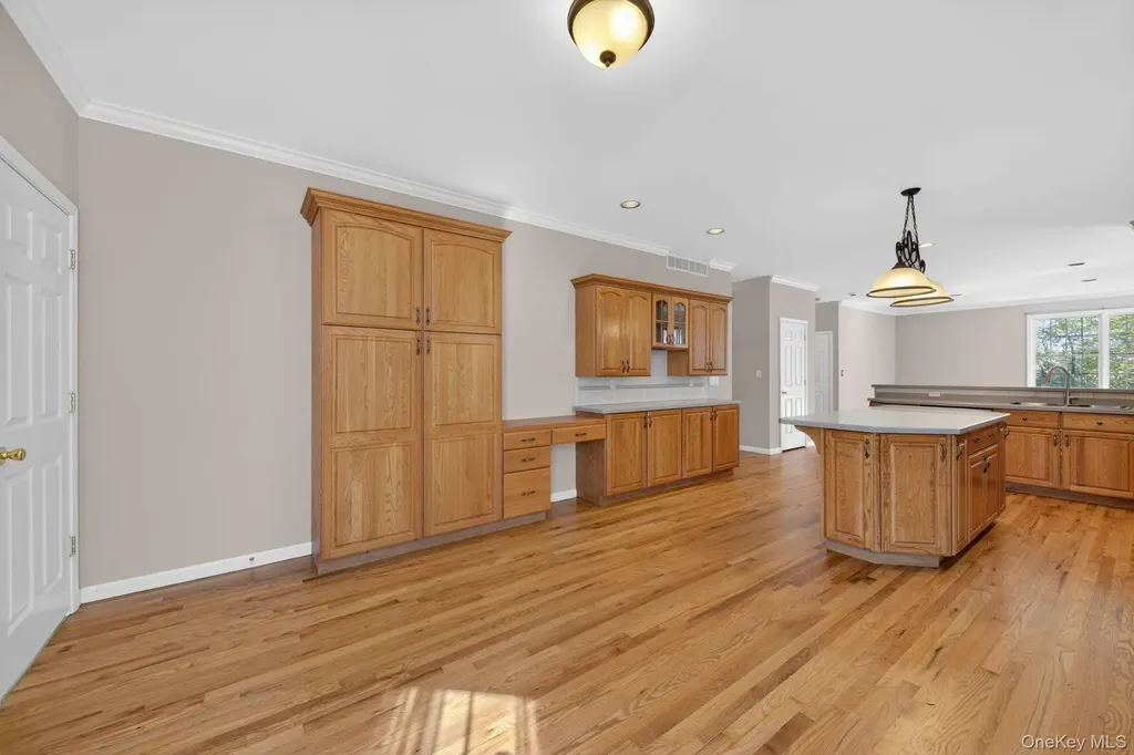 6 Martingale Way Pawling NY 12564