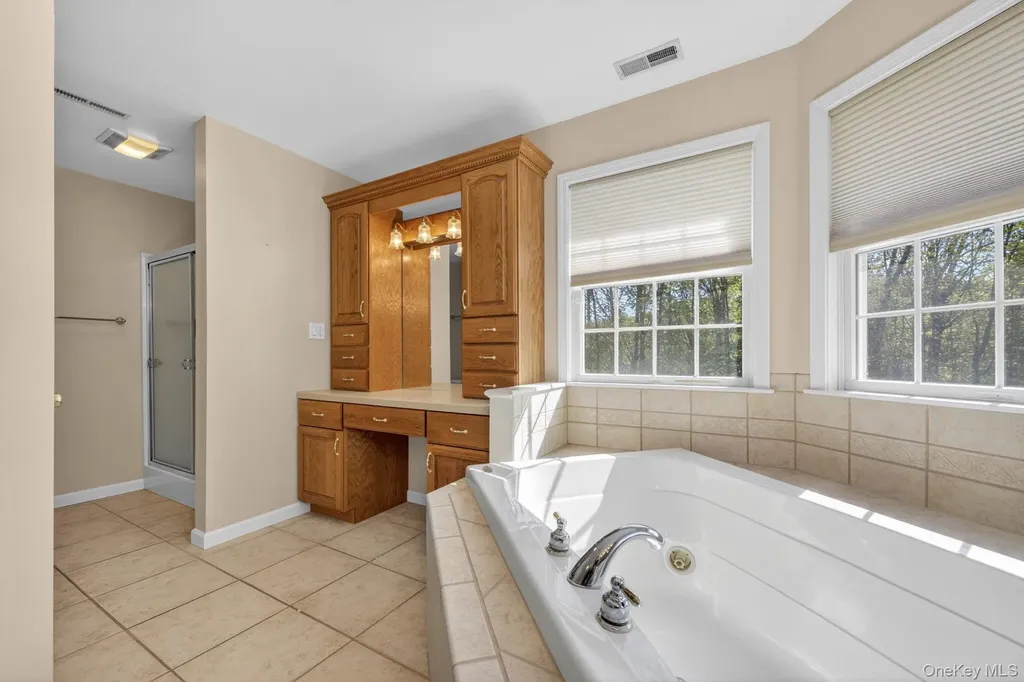 6 Martingale Way Pawling NY 12564