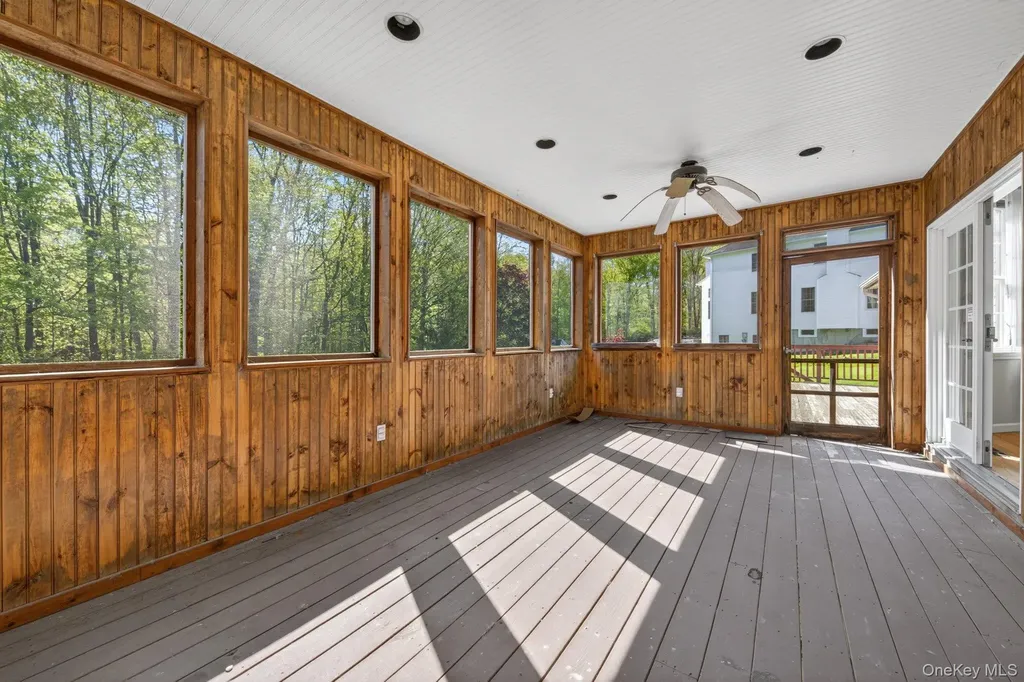 6 Martingale Way Pawling NY 12564