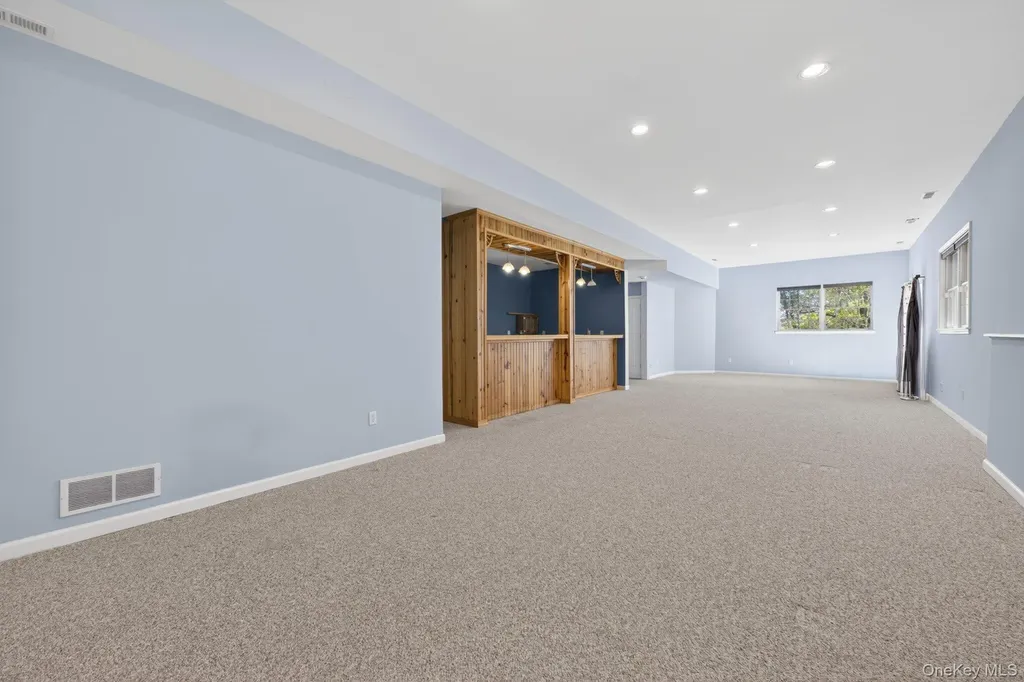 6 Martingale Way Pawling NY 12564