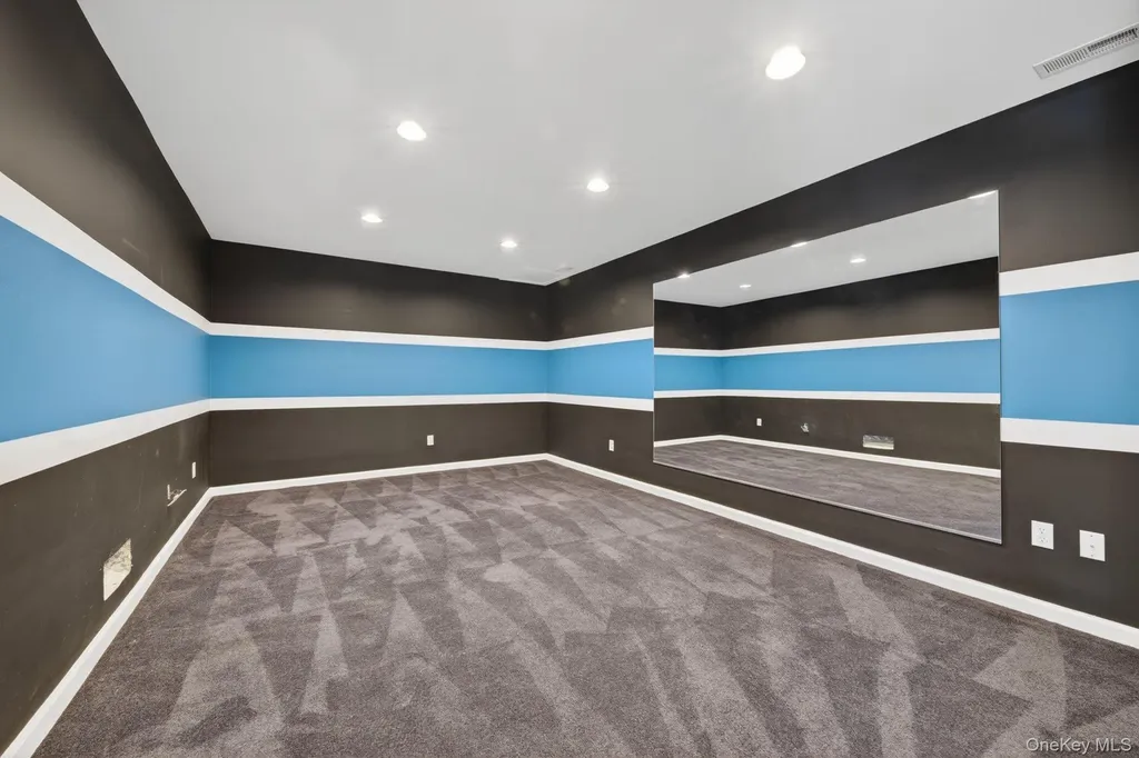 6 Martingale Way Pawling NY 12564