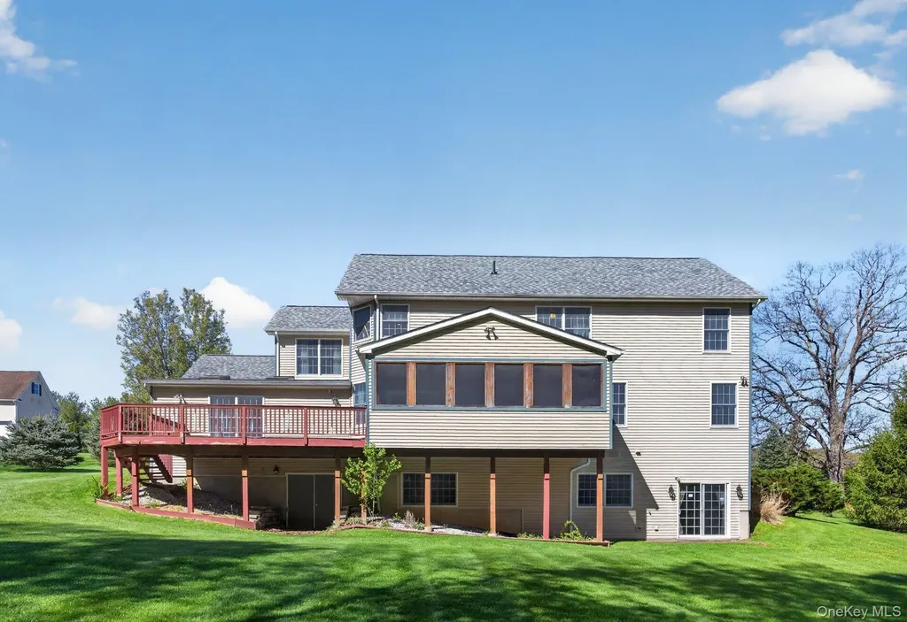 6 Martingale Way Pawling NY 12564