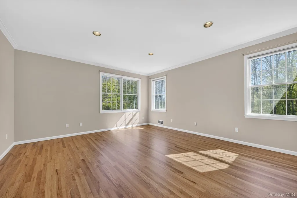 6 Martingale Way Pawling NY 12564
