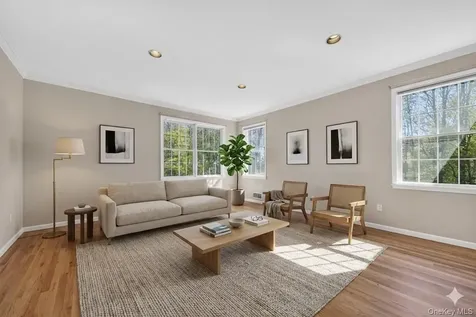 6 Martingale Way Pawling NY 12564
