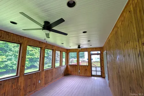 6 Martingale Way Pawling NY 12564
