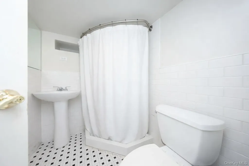 1541 E 95th Street Brooklyn NY 11236