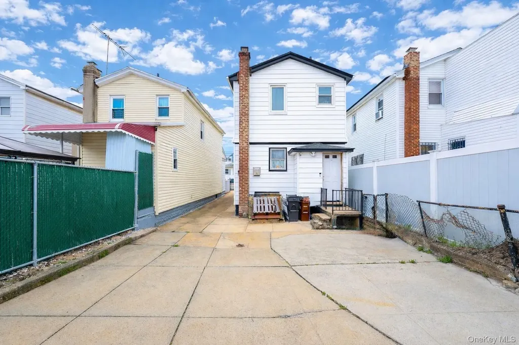1541 E 95th Street Brooklyn NY 11236