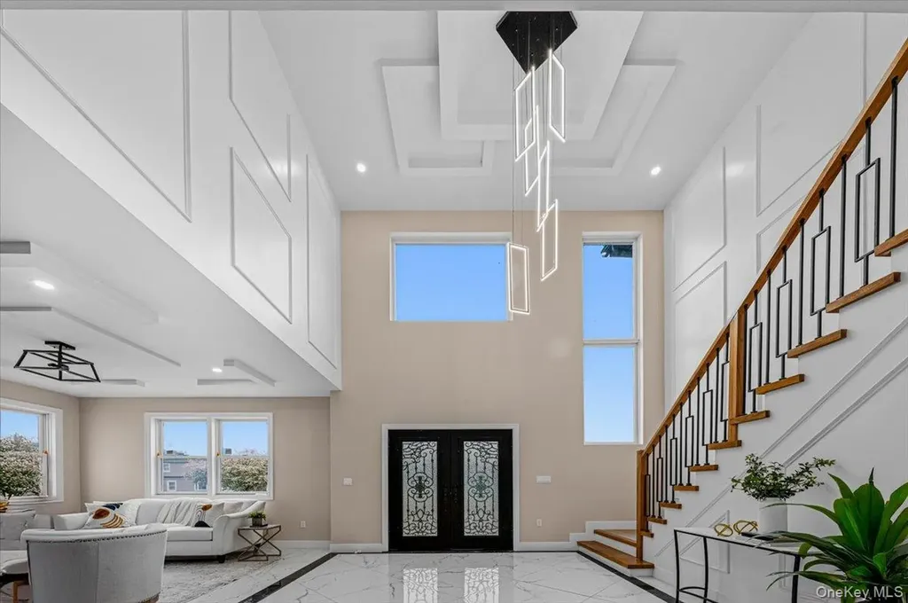 62 Haven Lane Levittown NY 11756