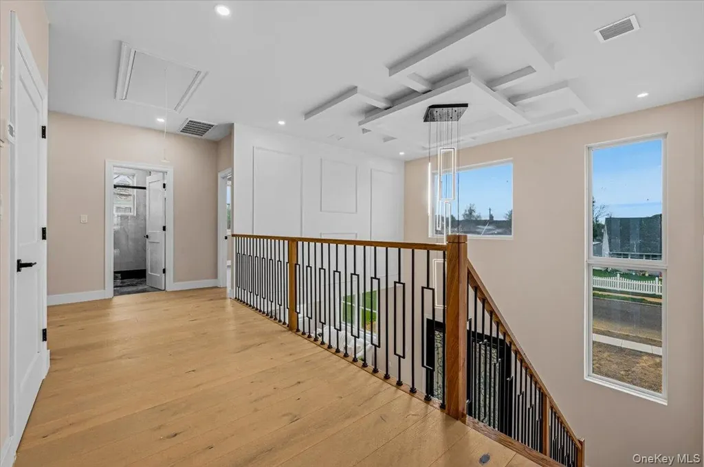 62 Haven Lane Levittown NY 11756