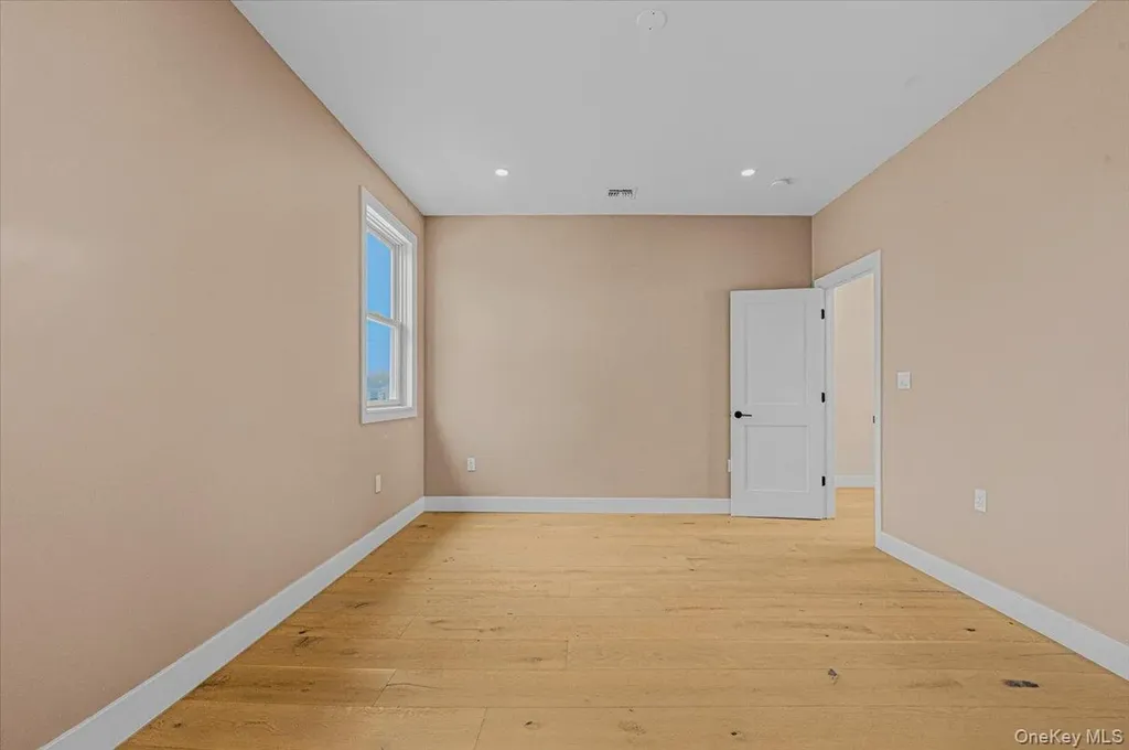 62 Haven Lane Levittown NY 11756
