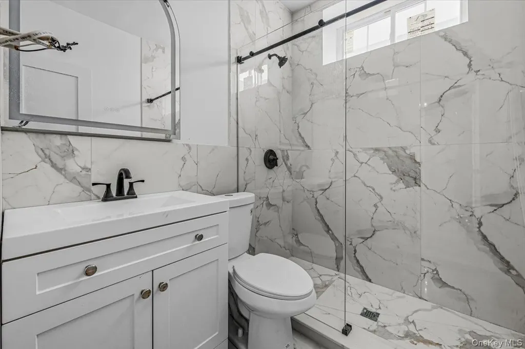 62 Haven Lane Levittown NY 11756