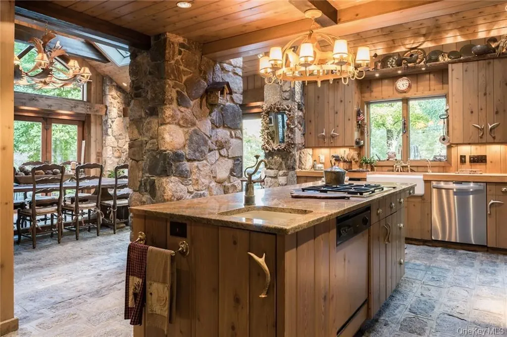 217 Trinity Pass Pound Ridge NY 10576