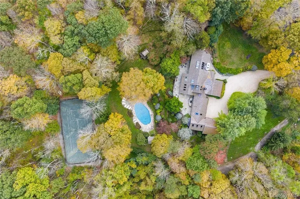217 Trinity Pass Pound Ridge NY 10576