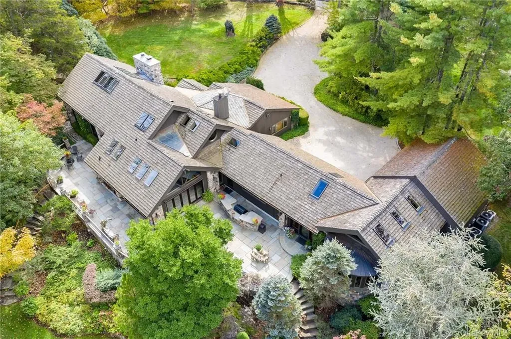 217 Trinity Pass Pound Ridge NY 10576