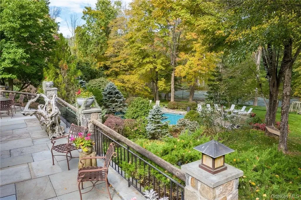 217 Trinity Pass Pound Ridge NY 10576